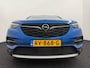 Opel Grandland X 1.2 Turbo Innovation Trekhaak, Apple Carplay/Android Auto, Cruise control, leer, elecstoelverst,  Parkeersensor voor en achter, Dodehoek detector, Rijstrooksensor met correctie Moderne en ruime SUV, Trekhaak aanwezig, Comfortabele hoge zit, Ruime kofferbak en veel binnenruimte.