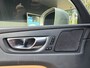 Volvo XC60 2.0 T6 Plug-in hybrid AWD Ultimate Bright | Massage en ventilatie | 360 Camera | Getint Glas