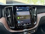 Volvo XC60 2.0 T6 Plug-in hybrid AWD Ultimate Bright | Massage en ventilatie | 360 Camera | Getint Glas