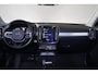 Volvo XC40 2.0 T4 Momentum - Parkeercamera achter - Parkeersensoren voor & achter - Cruise control - Inklapbare trekhaak - 18' LMV