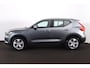 Volvo XC40 2.0 T4 Momentum - Parkeercamera achter - Parkeersensoren voor & achter - Cruise control - Inklapbare trekhaak - 18' LMV