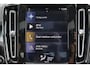 Volvo XC40 2.0 T4 Momentum - Parkeercamera achter - Parkeersensoren voor & achter - Cruise control - Inklapbare trekhaak - 18' LMV