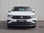 Volkswagen Tiguan 1.4 TSI eHybrid 245pk R-Line Business+ | SoH 90% | Trekhaak Wegklapbaar | All Season Banden | Extra Getint Glas | 18" Velgen | Apple Carplay
