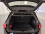 Volkswagen Golf 1.0 TSI Life Business Alcantara Sfeerverlichting Navigatie Parkeersensoren