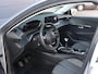 Peugeot 208 1.2 PureTech 100 Allure 1ste Eigenaar | Parkeersensoren V+A | Navigatie | Apple Carplay & Android Auto | 17" LMV