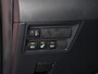 Toyota Yaris Cross 1.5 Hybrid 115 Dynamic + Winterpakket | Stuurwiel- En Stoelverwarming | Botsherkenning | Grootlichtassistent | Apple CarPlay/ Android Auto