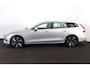 Volvo V60 T6 Recharge AWD Plus Bright - Panorama/schuifdak - Bowers & Wilkins audio - Parkeercamera achter - Verwarmde voorstoelen, stuur & achterbank - Parkeersensoren voor & achter - Elektr. bedienb. voorstoelen met geheugen - Cruise control - 19' LMV