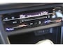 Volkswagen Polo 1.0 TSI 95pk R-Line / Navigatie by APP / LM 16 inch / Parkeersensoren / LED / Digital cockpit