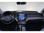 Volvo XC90 T8 AWD Ultra Bright Executive Edition - Luchtvering - Panorama/schuifdak - IntelliSafe Assist & Surround - 360º Camera - Bowers & Wilkins audio - Adaptieve LED koplampen - Verwarmde voorstoelen, stuur & achterbank - Parkeersensoren voor & achter - Elektr. bedienb. voorstoelen met geheugen - Head up display - Draadloze tel. lader - Extra getint glas - Inklapbare trekhaak - 22' LMV