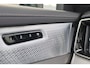 Volvo XC90 T8 Recharge AWD Ultra Black Ed. Exec. - Luchtvering - Panorama/schuifdak - IntelliSafe Assist & Surround - 360º Camera - Bowers & Wilkins audio - Adaptieve LED koplampen - Verwarmde voorstoelen, stuur & achterbank - Parkeersensoren voor & achter - Elektr. bedienb. voorstoelen met geheugen - Head up display - Draadloze tel. lader - Extra getint glas - Inklapbare trekhaak - 22' LMV