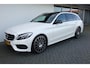 Mercedes-Benz C-klasse Estate 180 AMG Sport Edition / Parelmoerwit Diamantweiss/ 19 inch/ Panorama/ 360 camera/ Dodehoekassist/ Grootlicht assist/ Multibeam/ 9G automaat/ Sfeerverlichting/ Winterset