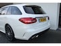 Mercedes-Benz C-klasse Estate 180 AMG Sport Edition / Parelmoerwit Diamantweiss/ 19 inch/ Panorama/ 360 camera/ Dodehoekassist/ Grootlicht assist/ Multibeam/ 9G automaat/ Sfeerverlichting/ Winterset