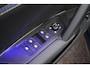 Volkswagen Tiguan 1.5 eHybrid 204pk R-Line Edition Black Style Panoramadak Trekhaak 360Camera Stoelverwarming Virtual Cockpit Navigatie