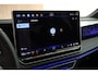 Volkswagen Tiguan 1.5 eHybrid 204pk R-Line Edition Black Style Panoramadak Trekhaak 360Camera Stoelverwarming Virtual Cockpit Navigatie
