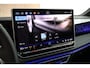 Volkswagen Tiguan 1.5 eHybrid 204pk R-Line Edition Black Style Panoramadak Trekhaak 360Camera Stoelverwarming Virtual Cockpit Navigatie