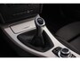 BMW 3-Serie 318i | 1e eigenaar | NL auto | Sportstoelen | Xenon | Stoelverwarming | Sportstuur | Cruise control | Navigatie | Bluetooth | Climate control | PDC | Regensensor