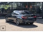 BMW 3-Serie 320i M-Sport | Head-up | Leer | NL auto