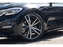 BMW 3-Serie 320i M-Sport | Head-up | Leer | NL auto