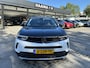 Opel Mokka-e Business Elegance 50-kWh 3-fase | ECC | Navigatie | Camera | Stoel & Stuurverwarming | LED Verlichting | LM-velgen | Afneembare Trekhaak | Cruisecontrol