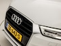 Audi Q3 1.4 TFSI S-Line Sport 150Pk Automaat (2X S-LINE, NAVIGATIE, LEDER, STOELVERWARMING, SPORTSTOELEN, GETINT GLAS, TREKHAAK, NIEUWE APK, NIEUWSTAAT)