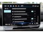 Volkswagen Golf 1.5 eHybrid Life Edition Navigatie, Wegklapbare trekhaak, panoramadak, 18" LMV, achteruitrijcamera, spiegelpakket, clima, lane assist, parkeersensoren voor en achter.