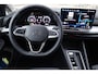 Volkswagen Golf 1.5 eHybrid Life Edition Navigatie, Wegklapbare trekhaak, panoramadak, 18" LMV, achteruitrijcamera, spiegelpakket, clima, lane assist, parkeersensoren voor en achter.