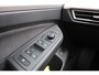 Volkswagen Golf 1.5 eHybrid Life Edition Navigatie, Wegklapbare trekhaak, panoramadak, 18" LMV, achteruitrijcamera, spiegelpakket, clima, lane assist, parkeersensoren voor en achter.
