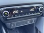 Toyota Yaris 1.5 HYBRID EXECUTIVE STOELVERW BLIND-SPOT PARK-SENSOREN NAVI APPLE/ANDROID KEYLESS NL-AUTO