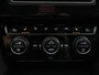 Volkswagen Passat Variant 1.4 TSI 150 PK DSG Highline | LED | Trekhaak | Navigatie | Stoelverwarming | Cruise controle |