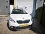 Peugeot 2008 1.6 VTi Féline Panorama Trekhaak Navigatie Airco