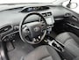 Toyota Prius 1.8 Executive | BTW voertuig | Dealer onderhouden | 360 Camera | Head-Up Display | dodehoekdetectie | Head-up Display | Parkeersensoren voor+achter met assistent | Navigatie | Stoelverwarming | Cruise cont Onderweg-naar-dealer