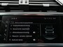 Audi Q3 S-Line 45 TFSI e 245 PK | LED | 360 Camera | Stoelverwarming | Keyless | Stoelverwarming | Wegklapbare trekhaak | Adaptieve Cruise controle |