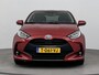 Toyota Yaris 1.5 Hybrid Dynamic Limited | Binnenspiegel Automatisch Dimmend | Apple Carplay/Android Auto | Stoelverwarming | Metallic Lak |