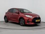 Toyota Yaris 1.5 Hybrid Dynamic Limited | Binnenspiegel Automatisch Dimmend | Apple Carplay/Android Auto | Stoelverwarming | Metallic Lak |