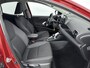 Toyota Yaris 1.5 Hybrid Dynamic Limited | Binnenspiegel Automatisch Dimmend | Apple Carplay/Android Auto | Stoelverwarming | Metallic Lak |