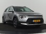 Kia Niro Hybrid 1.6 GDi DynamicLine | Trekhaak | Adaptive cruise | Camera | Carplay | Half leder | Navigatie | Sfeerverlichting | File Assistent | Parkeerhulp | Keyless | Climate control