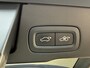 Volvo XC60 2.0 Recharge T6 AWD R-Design | Panoramadak | Elektrisch Wegklapbare Trekhaak | Harman/Kardon | Head Up Display | Adaptive Cruise Control | Luchtvering | PDC V+A | Camera | Elek. bestuurdersstoel | Elektrische achterklep |