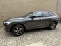 Volvo XC60 2.0 Recharge T6 AWD R-Design | Panoramadak | Elektrisch Wegklapbare Trekhaak | Harman/Kardon | Head Up Display | Adaptive Cruise Control | Luchtvering | PDC V+A | Camera | Elek. bestuurdersstoel | Elektrische achterklep |