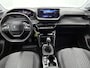 Peugeot 208 Allure 100pk | Navigatie via draadloze Apple Carplay / Android Auto | Climate Control | Cruise Control | Parkeersensoren v+a | Armsteun | Digitaal instrumentenpaneel | DAB+ radio | Led koplampen | Donker getint glas | 16" lichtmetalen velgen |