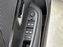 Peugeot 208 Allure 100pk | Navigatie via draadloze Apple Carplay / Android Auto | Climate Control | Cruise Control | Parkeersensoren v+a | Armsteun | Digitaal instrumentenpaneel | DAB+ radio | Led koplampen | Donker getint glas | 16" lichtmetalen velgen |