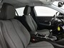 Peugeot 208 Allure 100pk | Navigatie via draadloze Apple Carplay / Android Auto | Climate Control | Cruise Control | Parkeersensoren v+a | Armsteun | Digitaal instrumentenpaneel | DAB+ radio | Led koplampen | Donker getint glas | 16" lichtmetalen velgen |