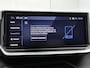 Peugeot 208 Allure 100pk | Navigatie via draadloze Apple Carplay / Android Auto | Climate Control | Cruise Control | Parkeersensoren v+a | Armsteun | Digitaal instrumentenpaneel | DAB+ radio | Led koplampen | Donker getint glas | 16" lichtmetalen velgen |