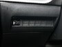 Peugeot 208 Allure 100pk | Navigatie via draadloze Apple Carplay / Android Auto | Climate Control | Cruise Control | Parkeersensoren v+a | Armsteun | Digitaal instrumentenpaneel | DAB+ radio | Led koplampen | Donker getint glas | 16" lichtmetalen velgen |