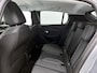 Peugeot 208 Allure 100pk | Navigatie via draadloze Apple Carplay / Android Auto | Climate Control | Cruise Control | Parkeersensoren v+a | Armsteun | Digitaal instrumentenpaneel | DAB+ radio | Led koplampen | Donker getint glas | 16" lichtmetalen velgen |