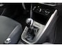 Volkswagen Polo 1.0 TSI 95pk Life / Navigatie by App-Connect / Parkeersensoren / LM 16'' / LED / Digital cockpit