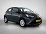 Toyota Aygo 1.0 VVT-i x-play | Dealer onderhouden | Apple CarPlay/Android Auto | achteruitrijcamera | Airco | Onderweg-naar-dealer