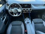 Mercedes-Benz B-klasse 180 Business Solution AMG | 12MND GARANTIE | AUTOMAAT | LED | CRUISE | CARPLAY | DAB | AIRCO | STOELVERWM. |