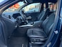 Mercedes-Benz B-klasse 180 Business Solution AMG | 12MND GARANTIE | AUTOMAAT | LED | CRUISE | CARPLAY | DAB | AIRCO | STOELVERWM. |