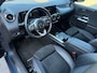 Mercedes-Benz B-klasse 180 Business Solution AMG | 12MND GARANTIE | AUTOMAAT | LED | CRUISE | CARPLAY | DAB | AIRCO | STOELVERWM. |