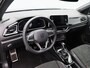 Volkswagen T-Roc 1.5 TSi 150 Pk Automaat R-Line | Trekhaak | Stoelverwarming | Camera | Climatronic | Adaptive cruise | Carplay | Navigatie | 17 Inch | 16.410 Km !!